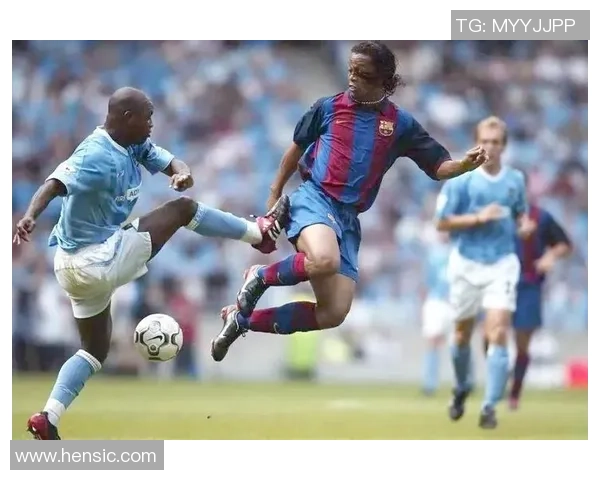 足球明星背后的故事与精彩瞬间全记录视频分享